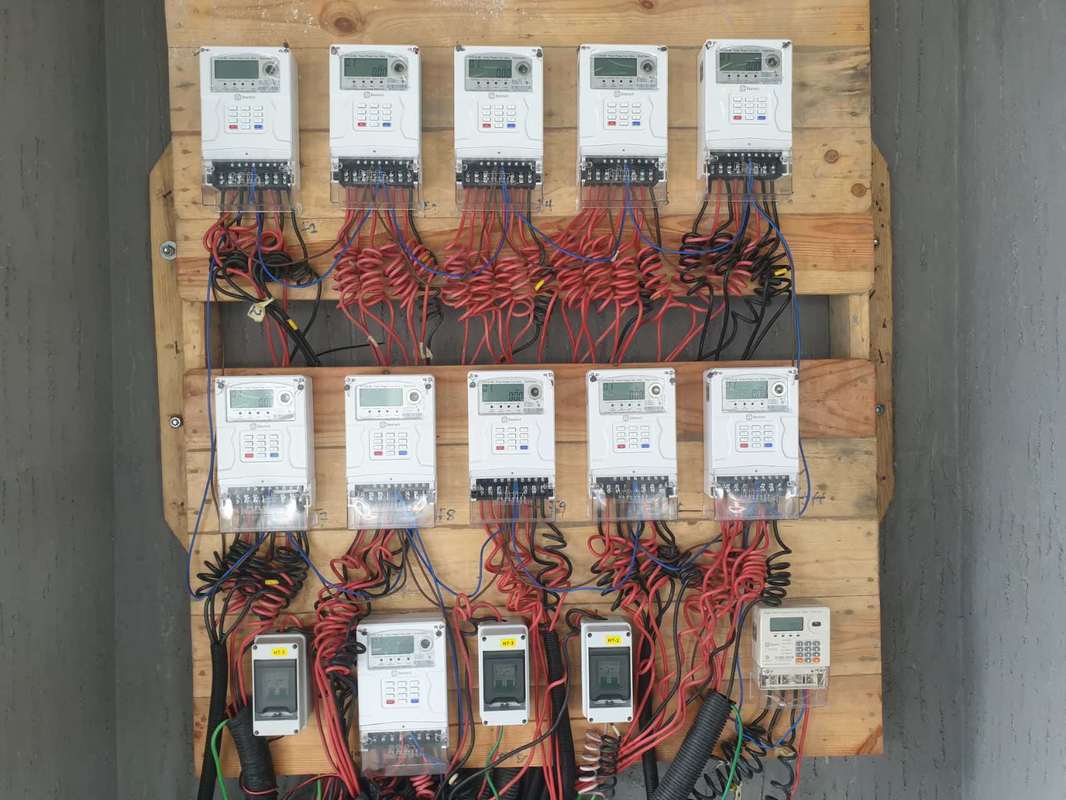 STS Token medidor de eletricidade pré-pago de teclado trifásico com comando remoto e recarga